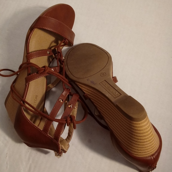 Covington String-Up Open Toe Shoes - Picture 5 of 7